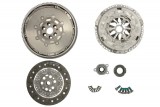 Self-adjusting clutch kit with dual mass flywheel and pneumatic bearing