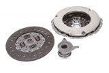 Self-adjusting clutch kit with pneumatic bearing