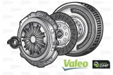 Clutch kit with dual mass flywheel and pneumatic bearing