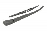 Wiper arm with blade