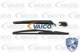 Wiper arm with blade