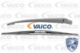 Wiper arm with blade