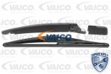 Wiper arm with blade