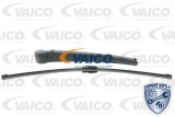 Wiper arm with blade
