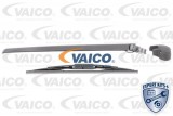 Wiper arm with blade
