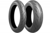 Motorcycle road tyre