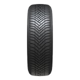 All-season PKW tyre