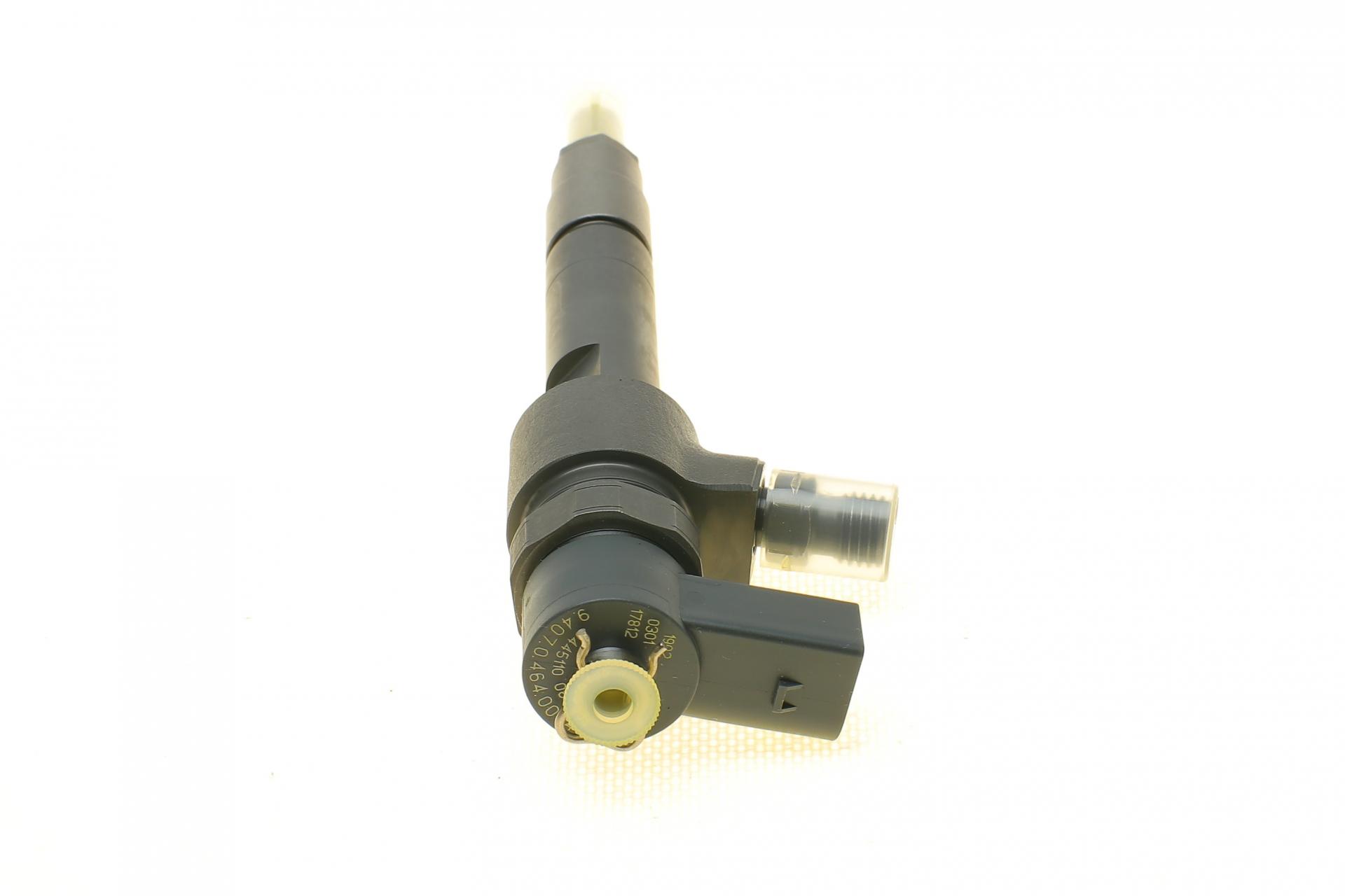0445110081 BOSCH Форсунка VW LT 2.8TDI 02- (AUH)