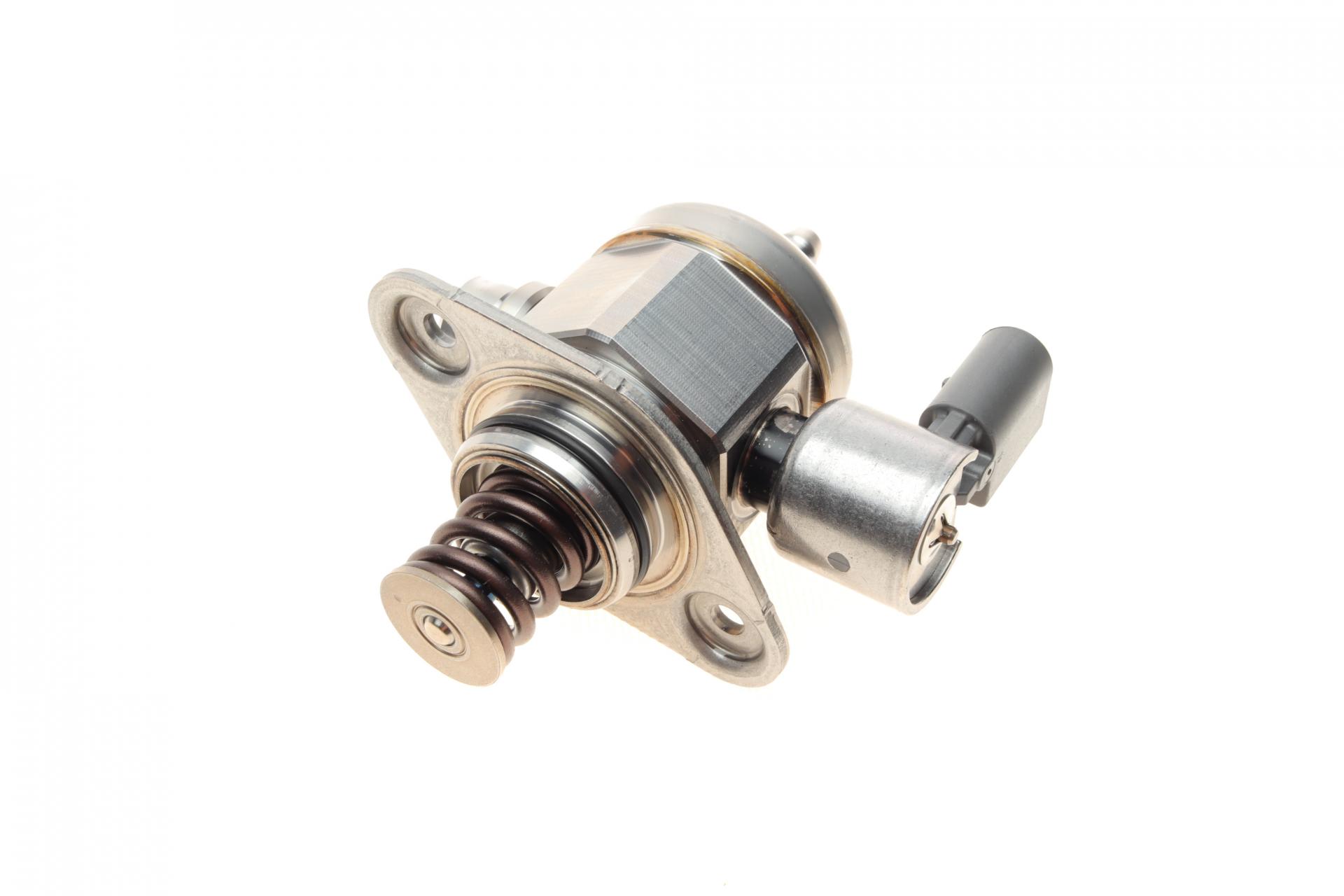 0261520472 BOSCH Насос топливный высокого давления VW Golf/Passat 1.8-2.0TSI 04-14