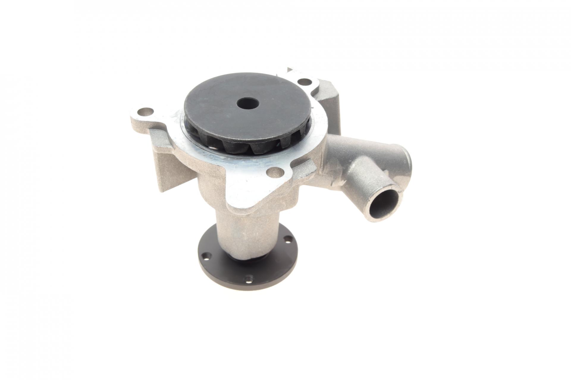 PA0211 BUGATTI Помпа воды BMW 3 (E30)/5 (E28) -88 (M20)