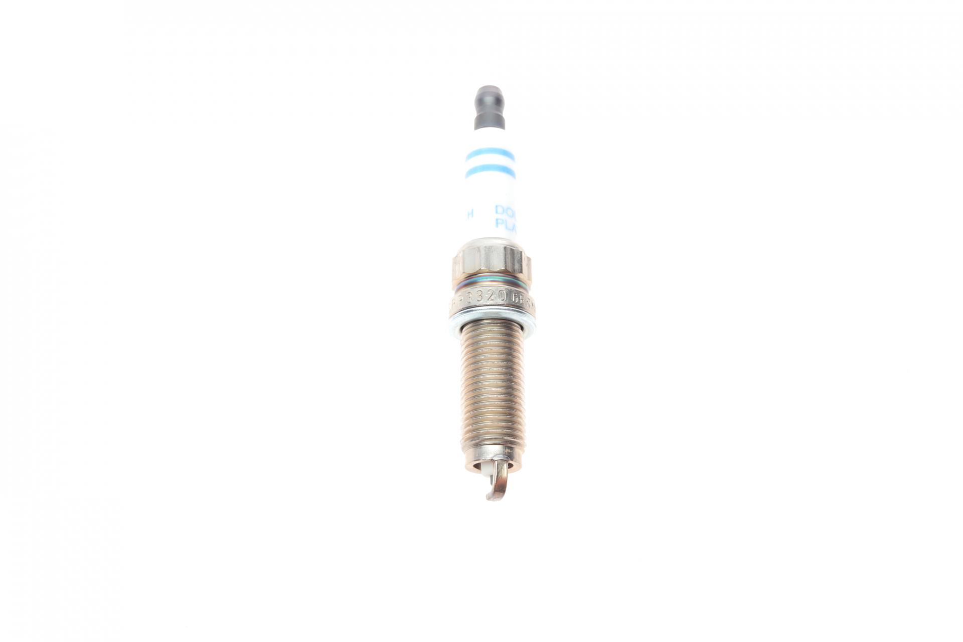 0242140543 BOSCH Свеча зажигания Citroen Berlingo/Peugeot 3008/5008 1.2 15-