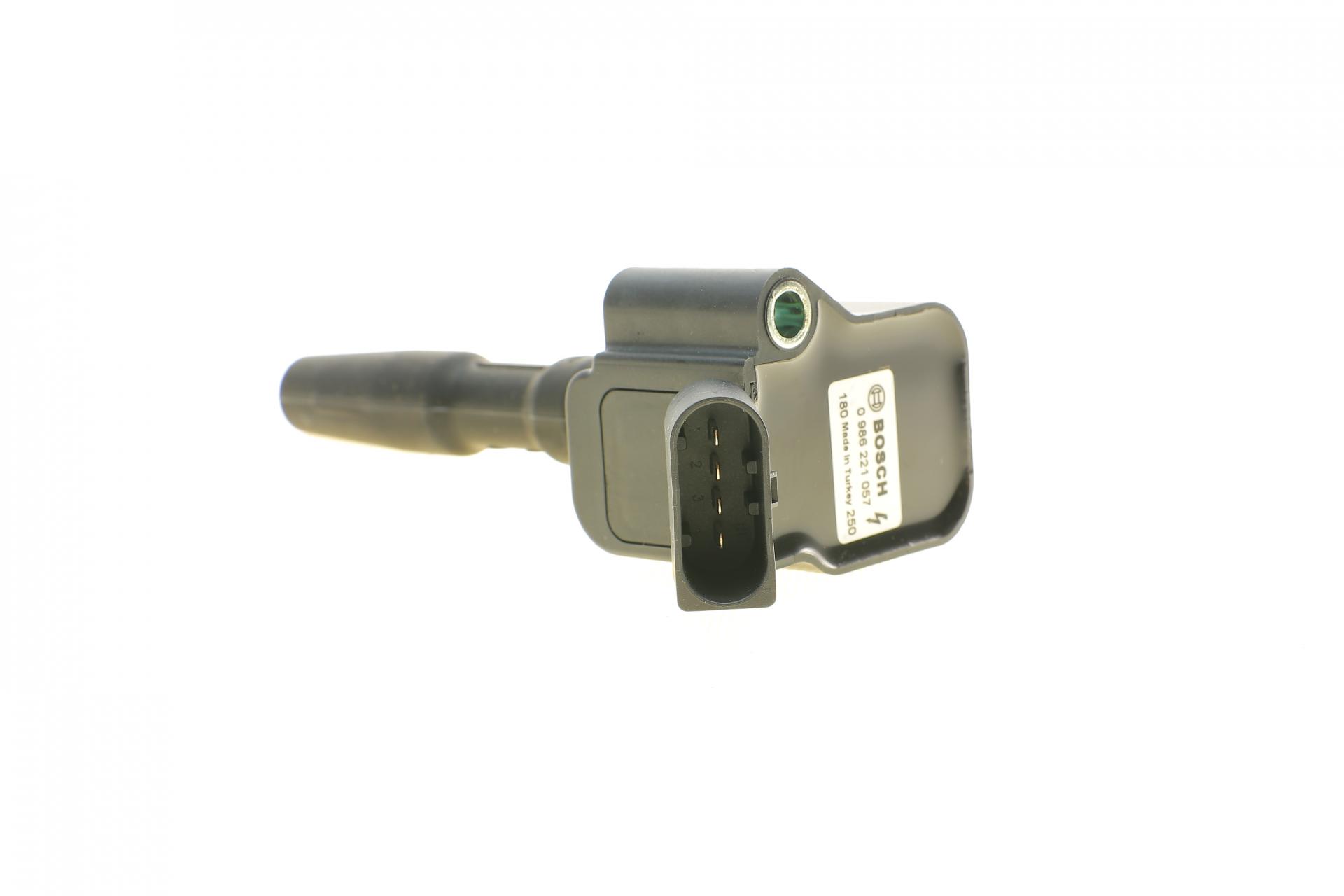 0986221057 BOSCH Катушка зажигания VW Caddy/Skoda Octavia 1.0-1.4TSI 12-