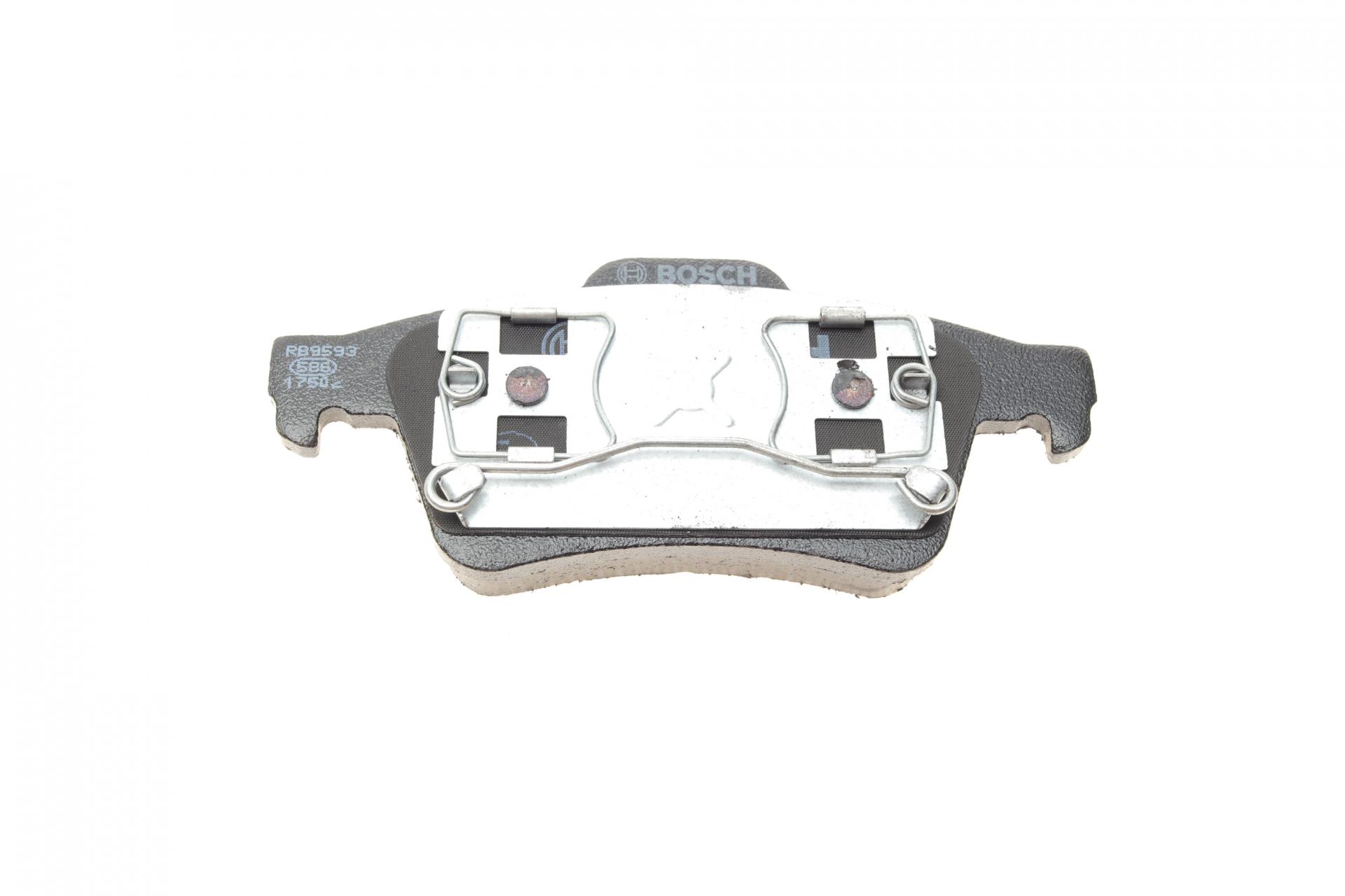 0986494032 BOSCH Колодки тормозные (задние) Ford Connect 02-