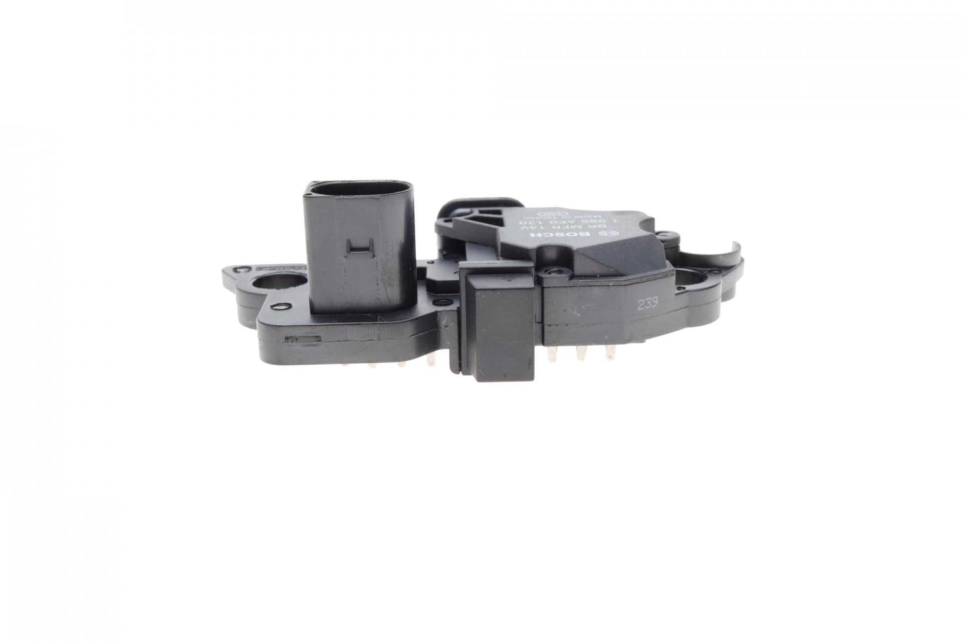 1986AE0120 BOSCH Реле генератора (14V) Fiat Ducato 2.3JTD/Iveco Daily II/III/IV 99-