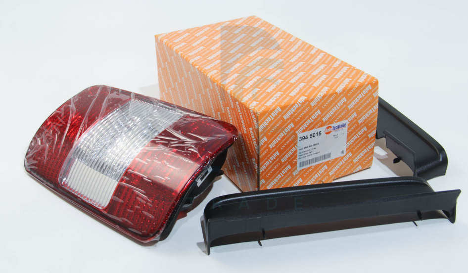 3945015 AUTOTECHTEILE Фонарь задний