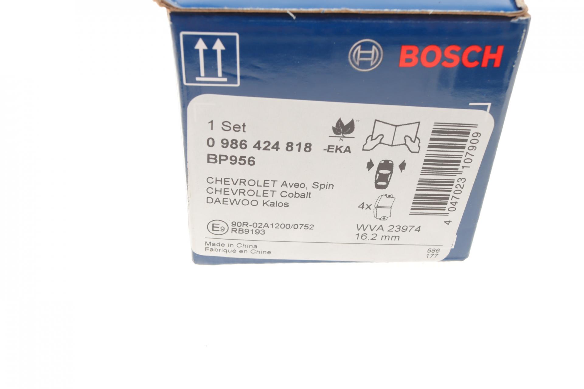 0986424818 BOSCH Комплект тормозных колодок, дисковый тормоз