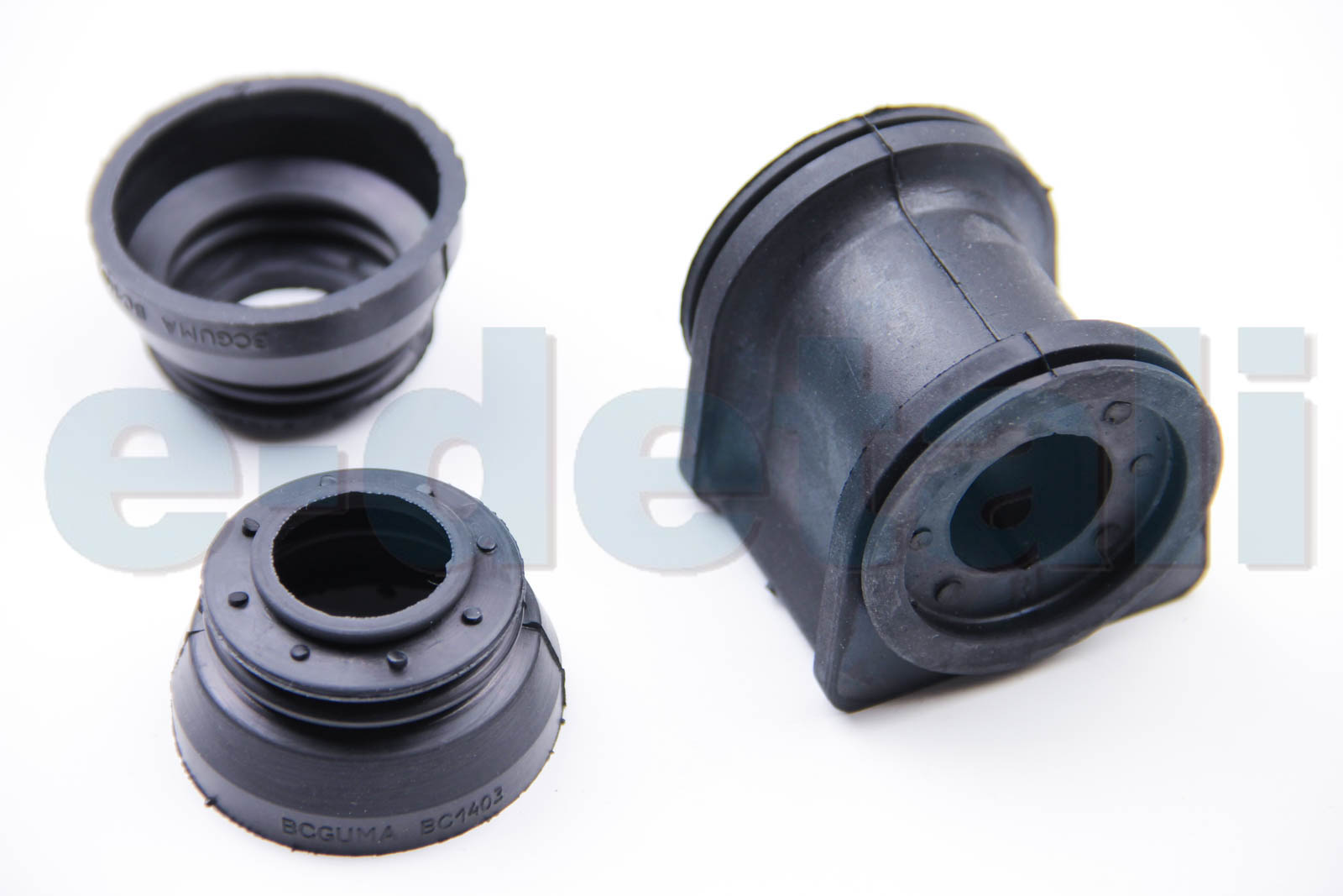BC13981 BCGUMA BCGUMA DB Втулка стабилизатора VITO 639 передняя в комплекте с пыльниками (BC1398 - 1шт., BC1403 - 2шт.)