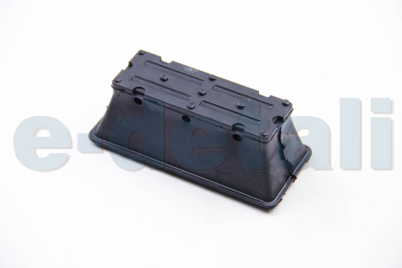 BC1412 BCGUMA BCGUMA DB Подушка нижняя правая, двухлистовой рессоры Sprinter -06