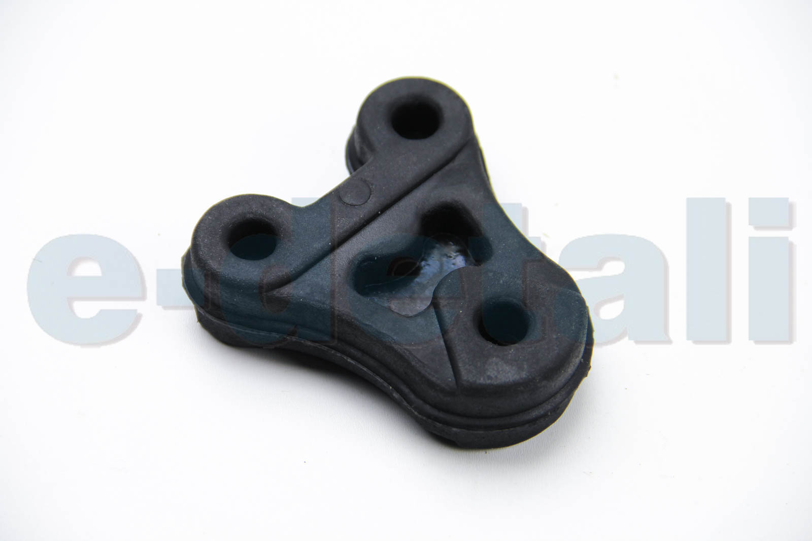 BSG30700017 BSG Резинка крепления глушителя Transit 94>00 (трикутна)