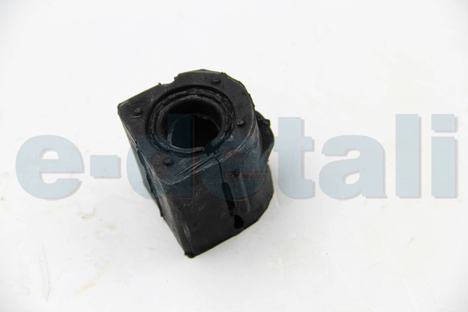 BSG30700101 BSG Втулка заднего стабилизатора Connect 02- (22 мм)