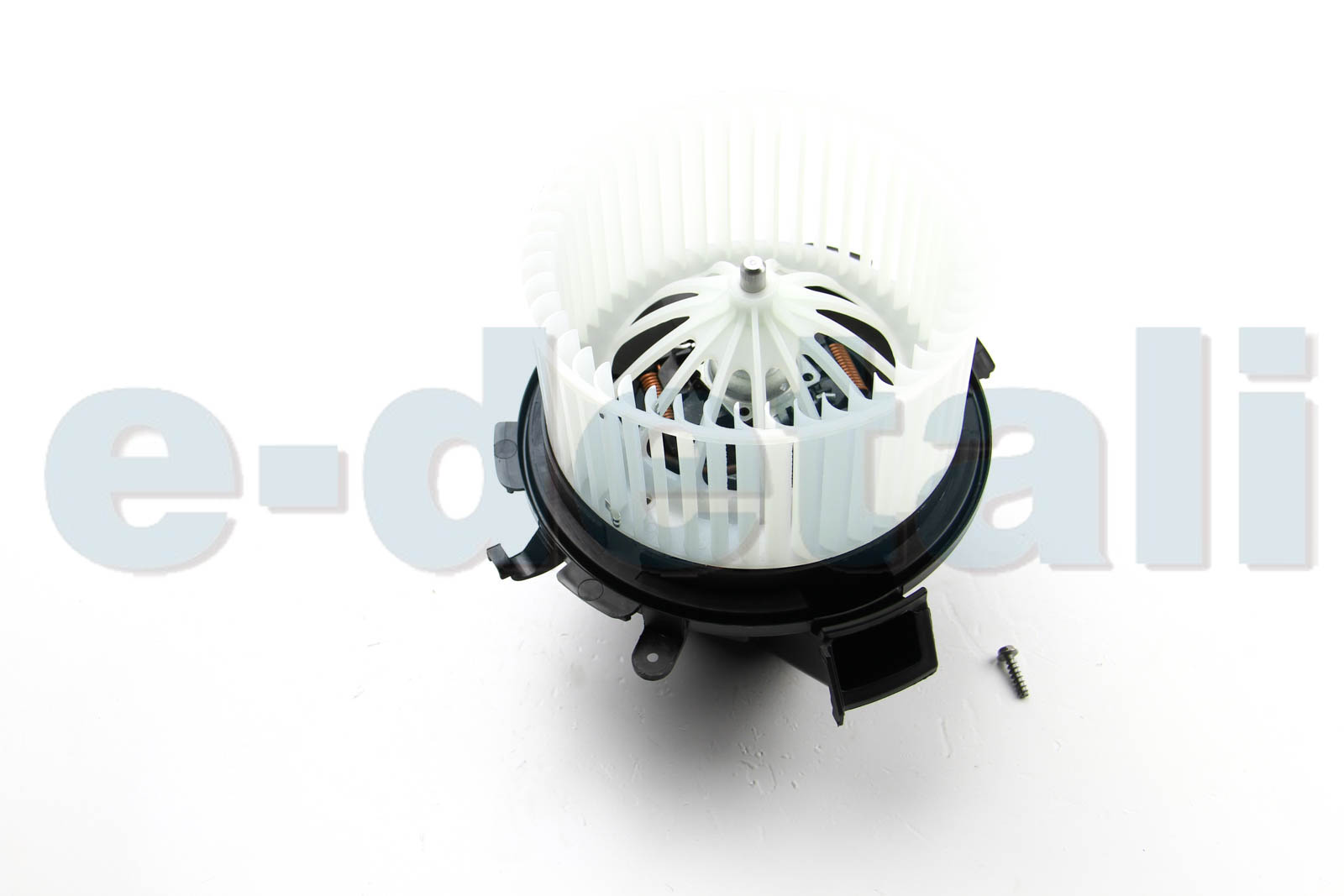 BSG60865005 BSG Мотор отопителя салона Sprinter/Crafter 06- (-AC)